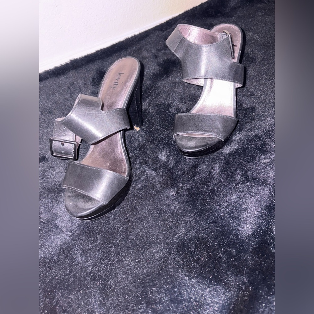 Elegant Black Heeled Sandals